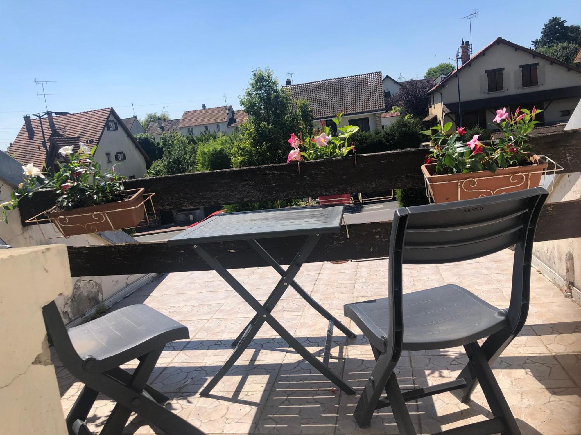 Chelles - Paris - Disneyland Marne La Vallee Exteriér fotografie
